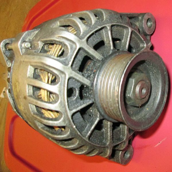 2002 Lincoln LS Alternator