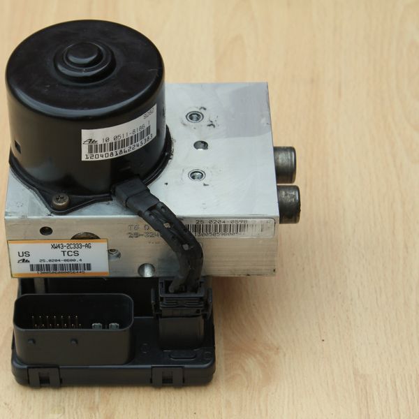 2002 Cadillac Escalade ABS Module