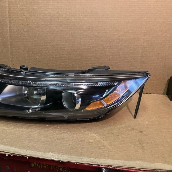 Used 2015 Kia Optima Driver Side Headlight at BackToRoad Auto Parts