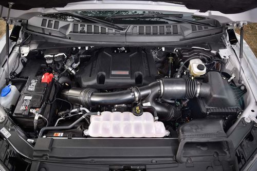 Ford F150 truck fitted with used engine from BackToRoad Auto Parts