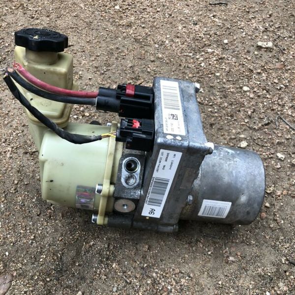 2014 Dodge Charger Power Steering Pump