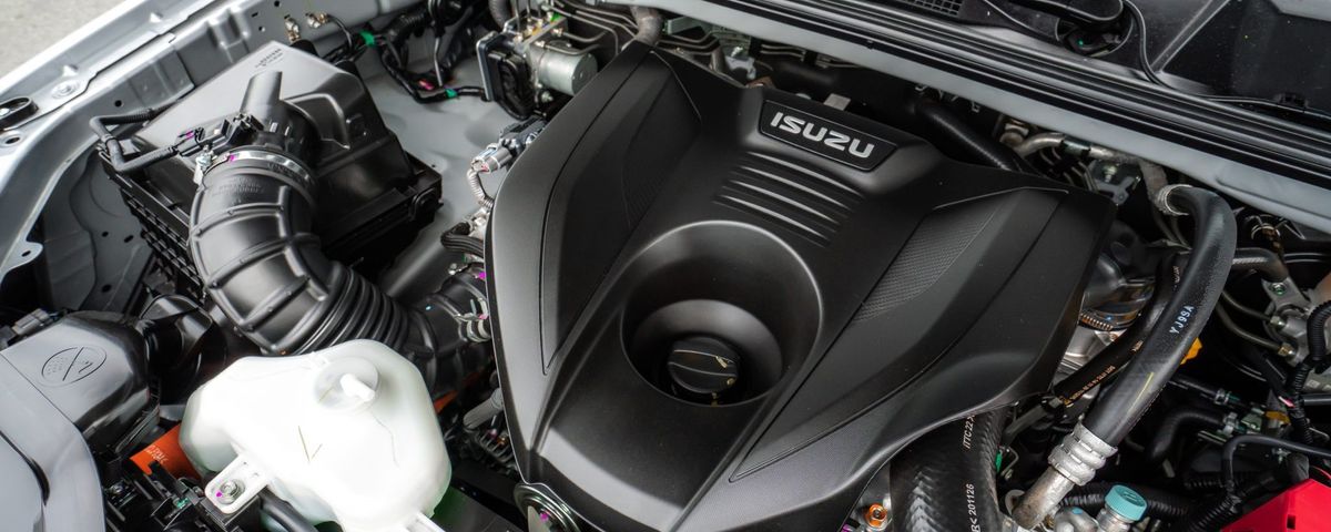 Image of an Isuzu Engine