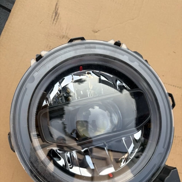 Used 2023 Jeep Gladiator Right Passenger Side Headlight Assembly at BackToRoad Auto Parts
