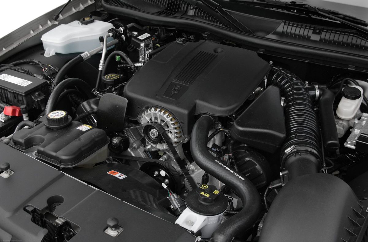 Lincoln town car engine hood open